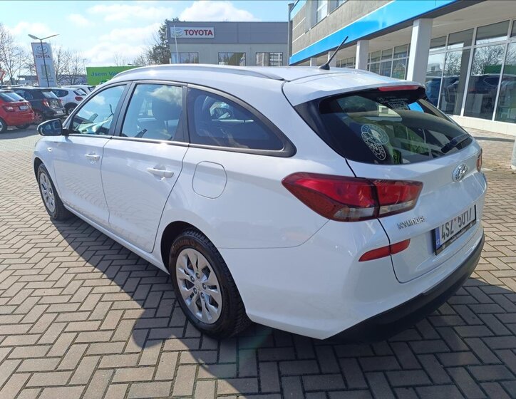 Hyundai i30 Kombi 1,4 l 73 kw