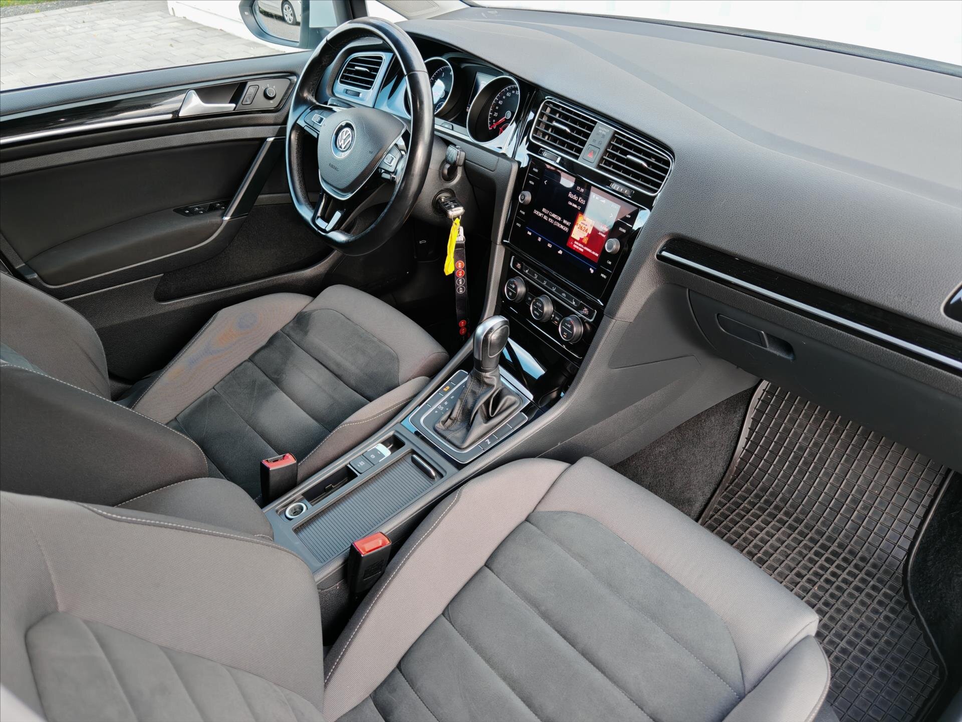 Volkswagen Golf Kombi 1,5 l 96 kw