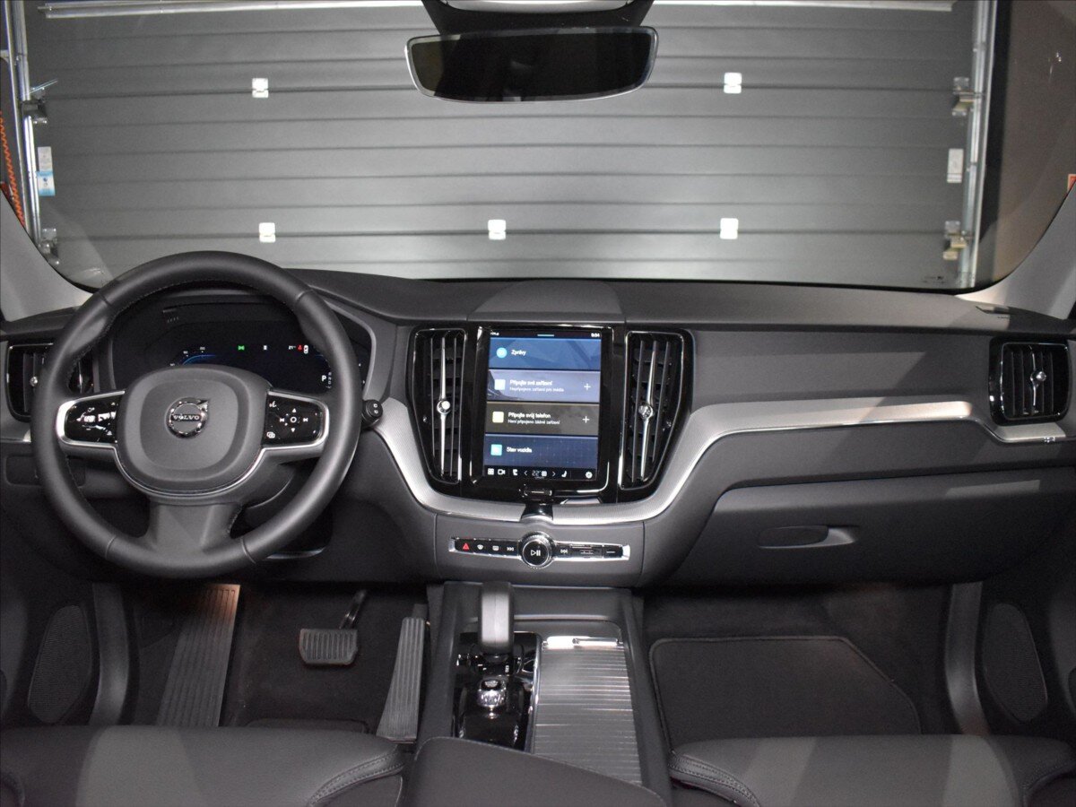 Volvo XC60 SUV / Terénní 2,0 l 145 kw