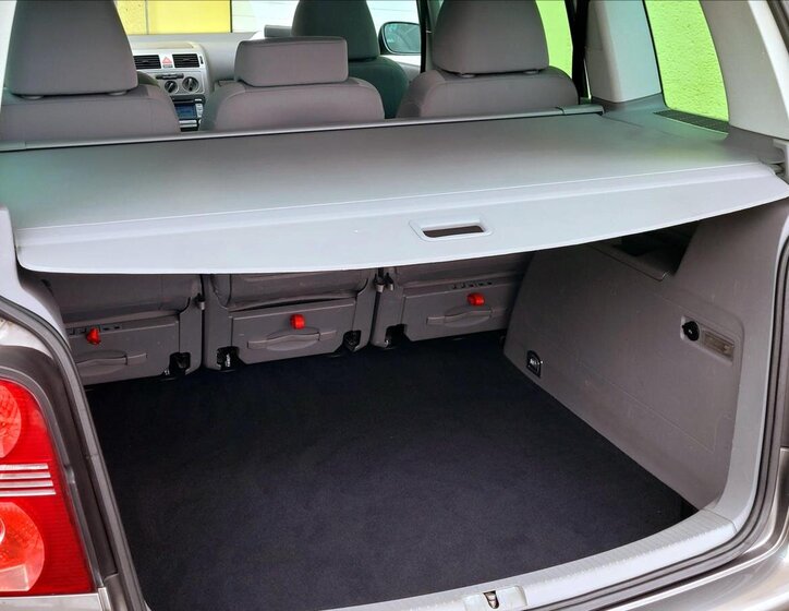 Volkswagen Touran Kombi 1,4 l 103 kw