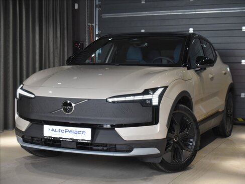 Volvo EX30 SUV / Terénní 0,0 315 kw