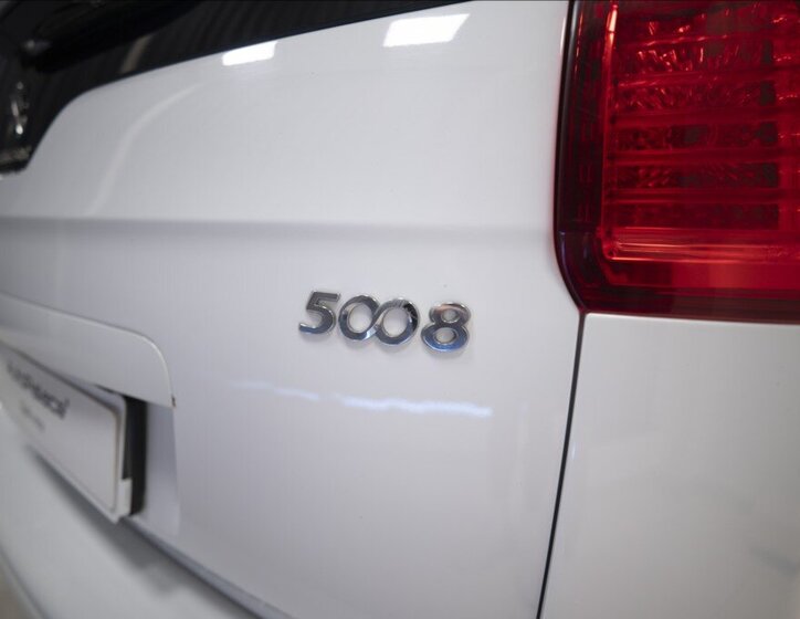 Peugeot 5008 MPV 1,6 l 88 kw