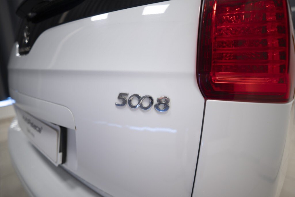 Peugeot 5008 MPV 1,6 l 88 kw