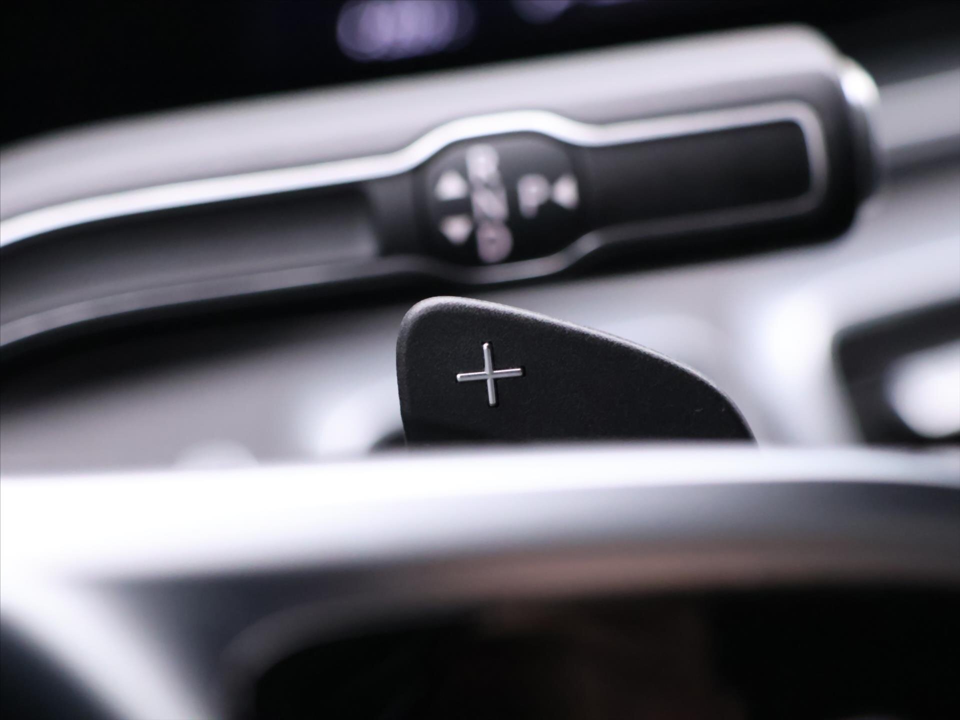 Mercedes-Benz GLE SUV / Terénní 2,0 l 200 kw