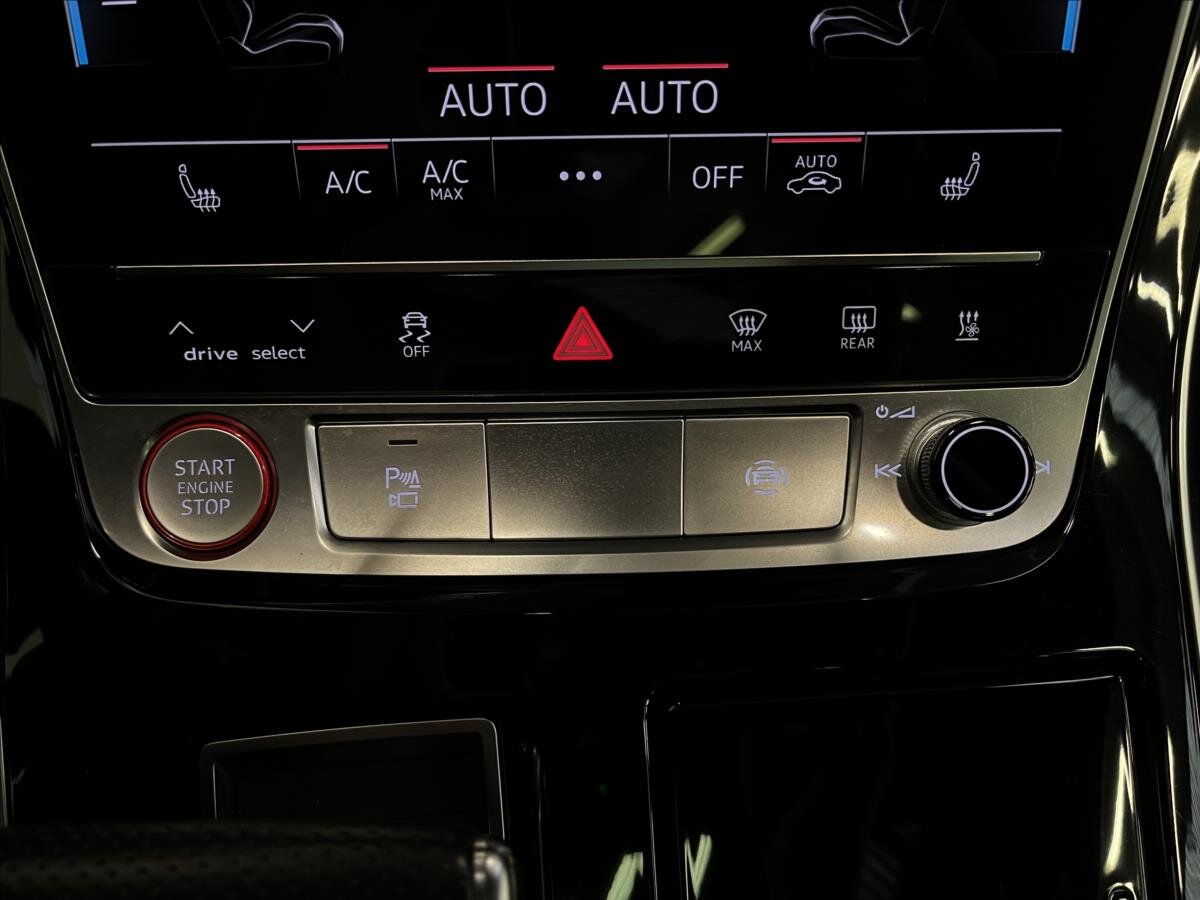 Audi SQ7 Kombi 4,0 l 320 kw