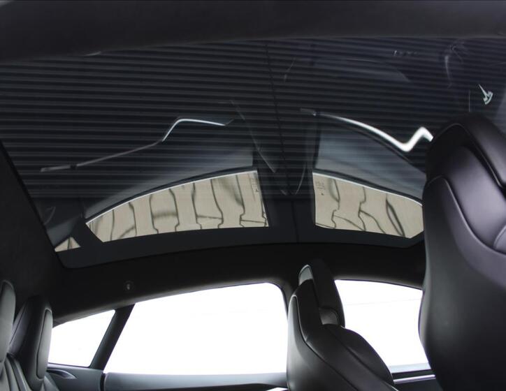 Tesla Model S 31