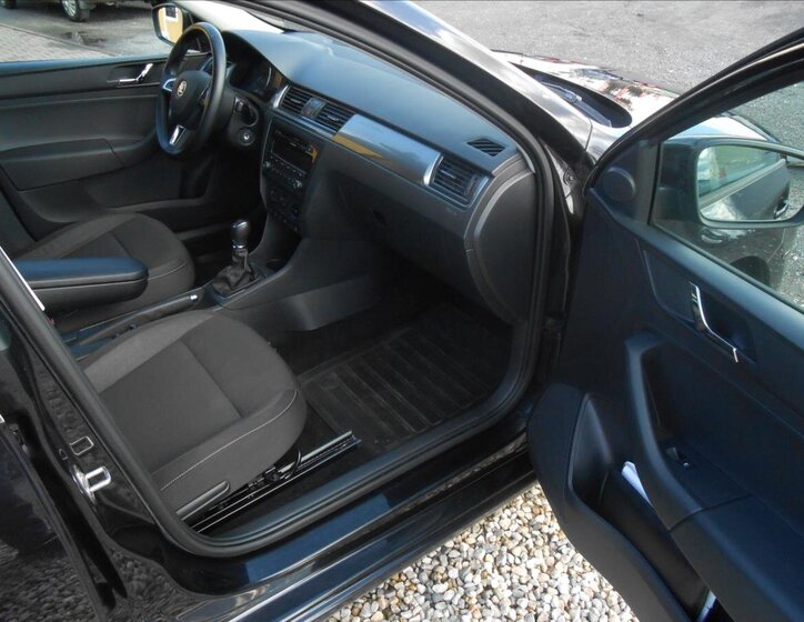 Škoda Rapid Hatchback 1,2 l 77 kw