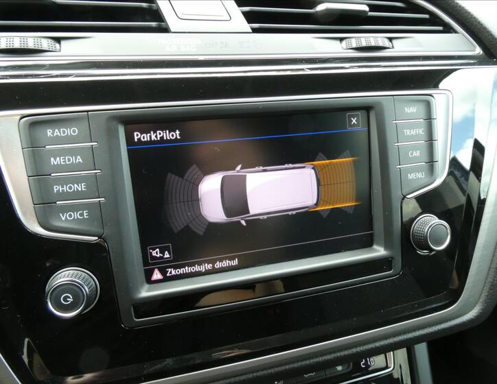 Volkswagen Touran 36