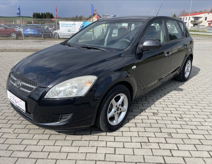 KIA Ceed Hatchback 1,4 l 80 kw