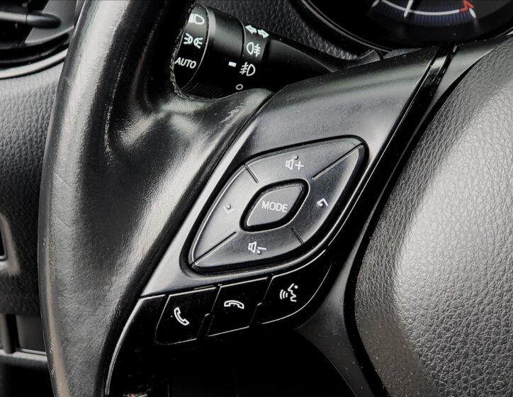 Toyota C-HR Hatchback 1,8 l 72 kw