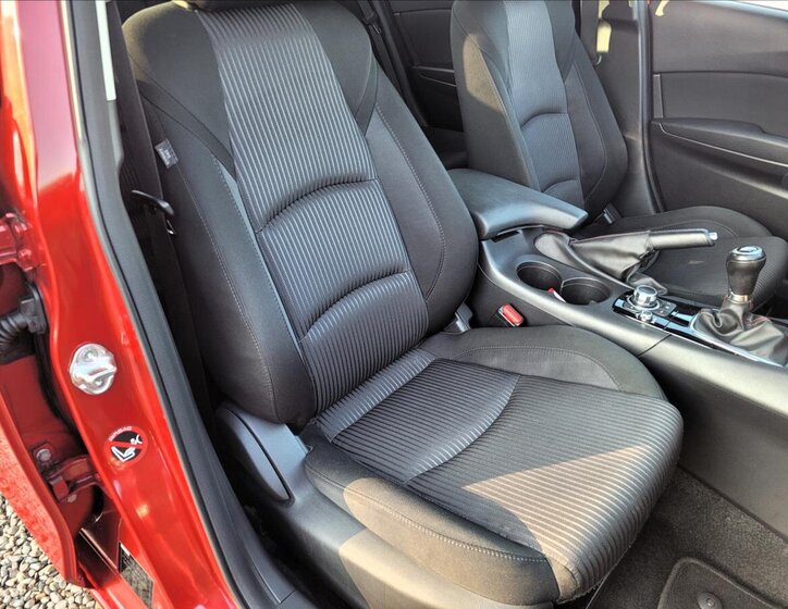 Mazda 3 Sedan / Limuzína 2,0 l 88 kw