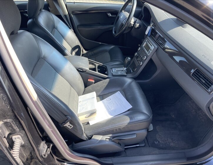 Volvo V70 Kombi 2,4 l 136 kw