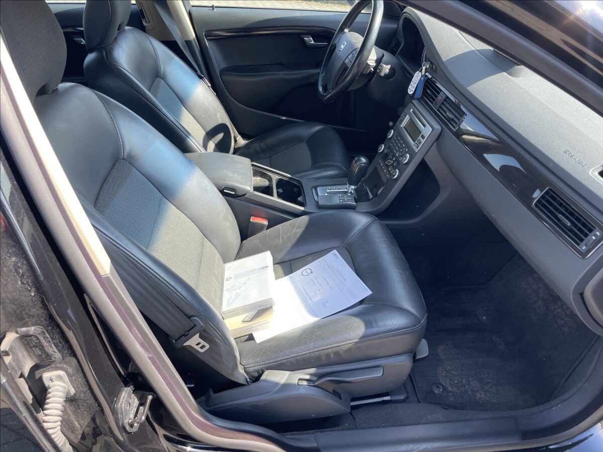 Volvo V70 Kombi 2,4 l 136 kw