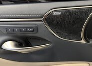 Lexus ES 300h Sedan 2,5 l 160 kw