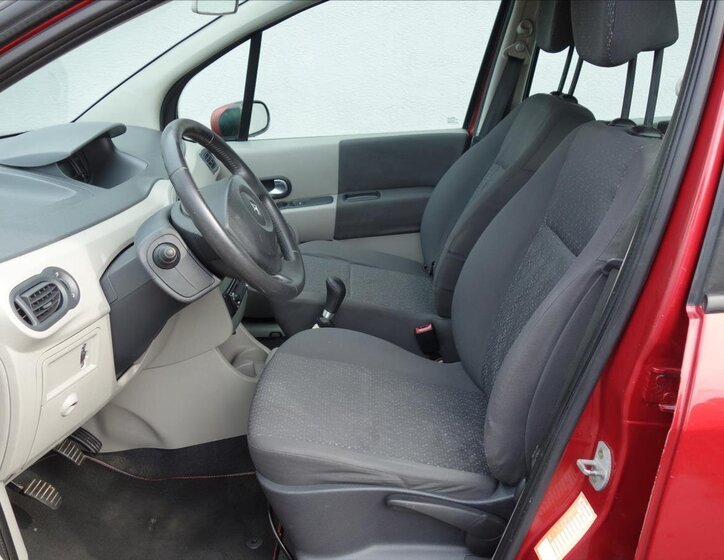 Renault Modus Hatchback 1,5 l 60 kw