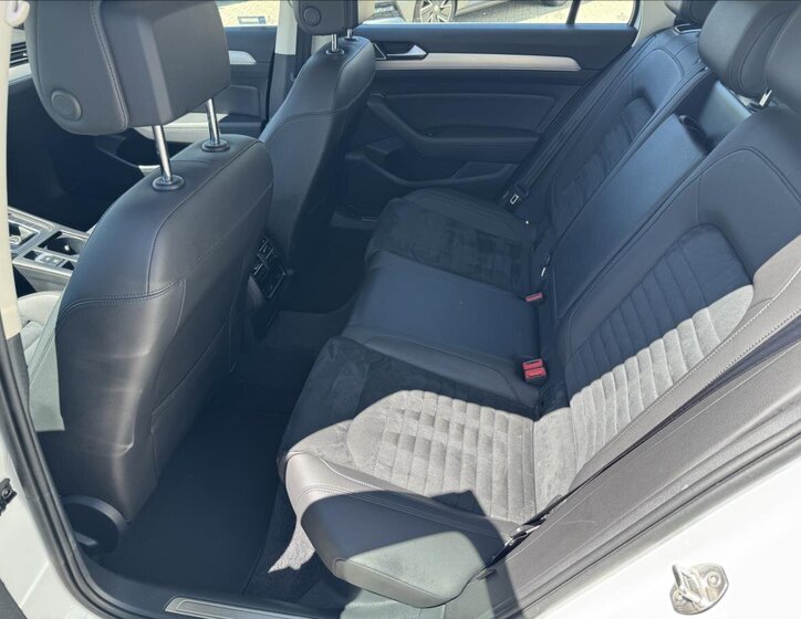 Volkswagen Passat Kombi 2,0 l 110 kw