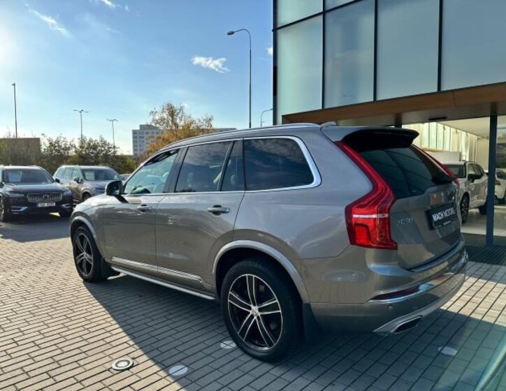 Volvo XC90 SUV 2,0 l 173 kw