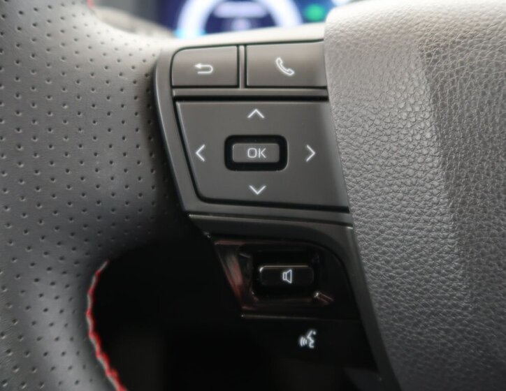 Toyota C-HR SUV 2,0 l 112 kw