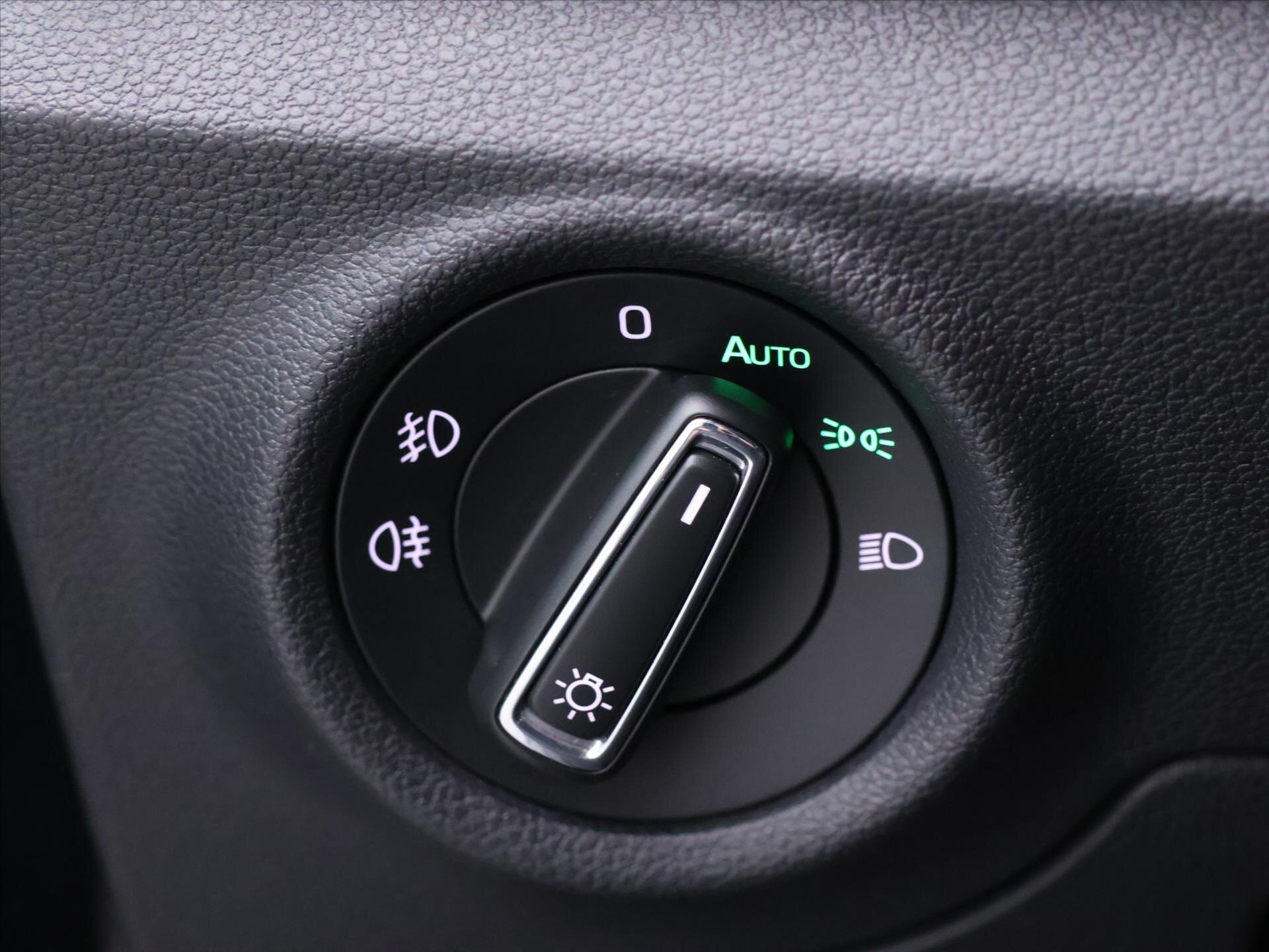 Škoda Scala Hatchback 1,6 l 85 kw