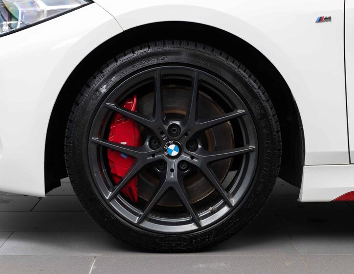 BMW Řada 1 Hatchback 2,0 l 195 kw