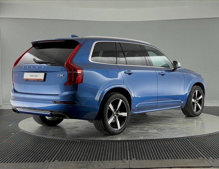 Volvo XC90 SUV / Terénní 2,0 l 173 kw