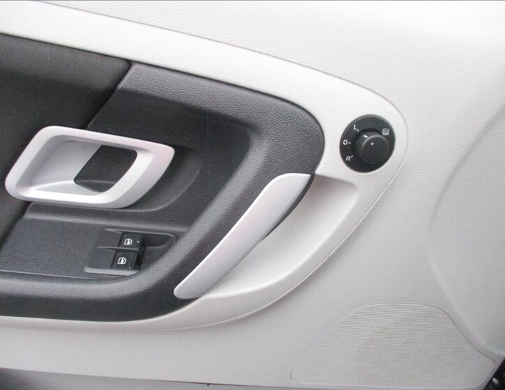 Škoda Roomster Kombi 1,4 l 63 kw