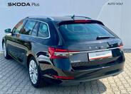 Škoda Superb 8