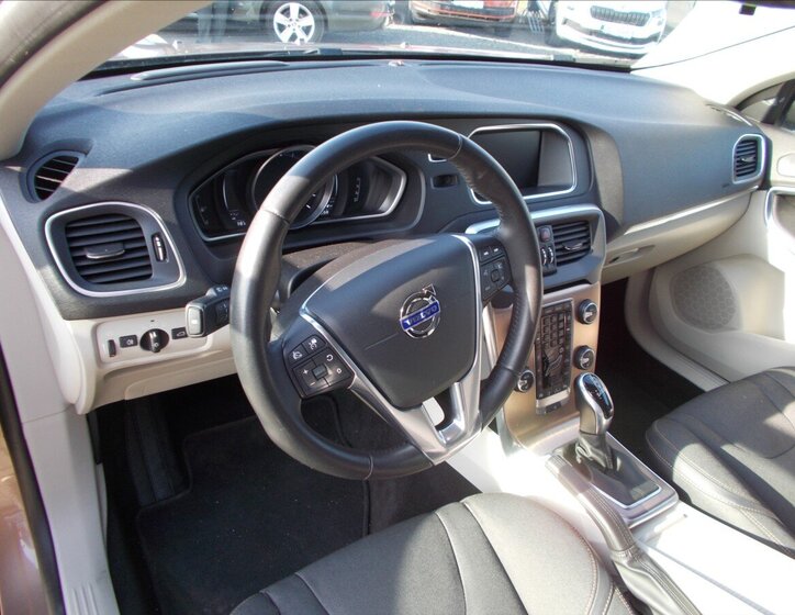 Volvo V40 Hatchback 2,0 l 88 kw