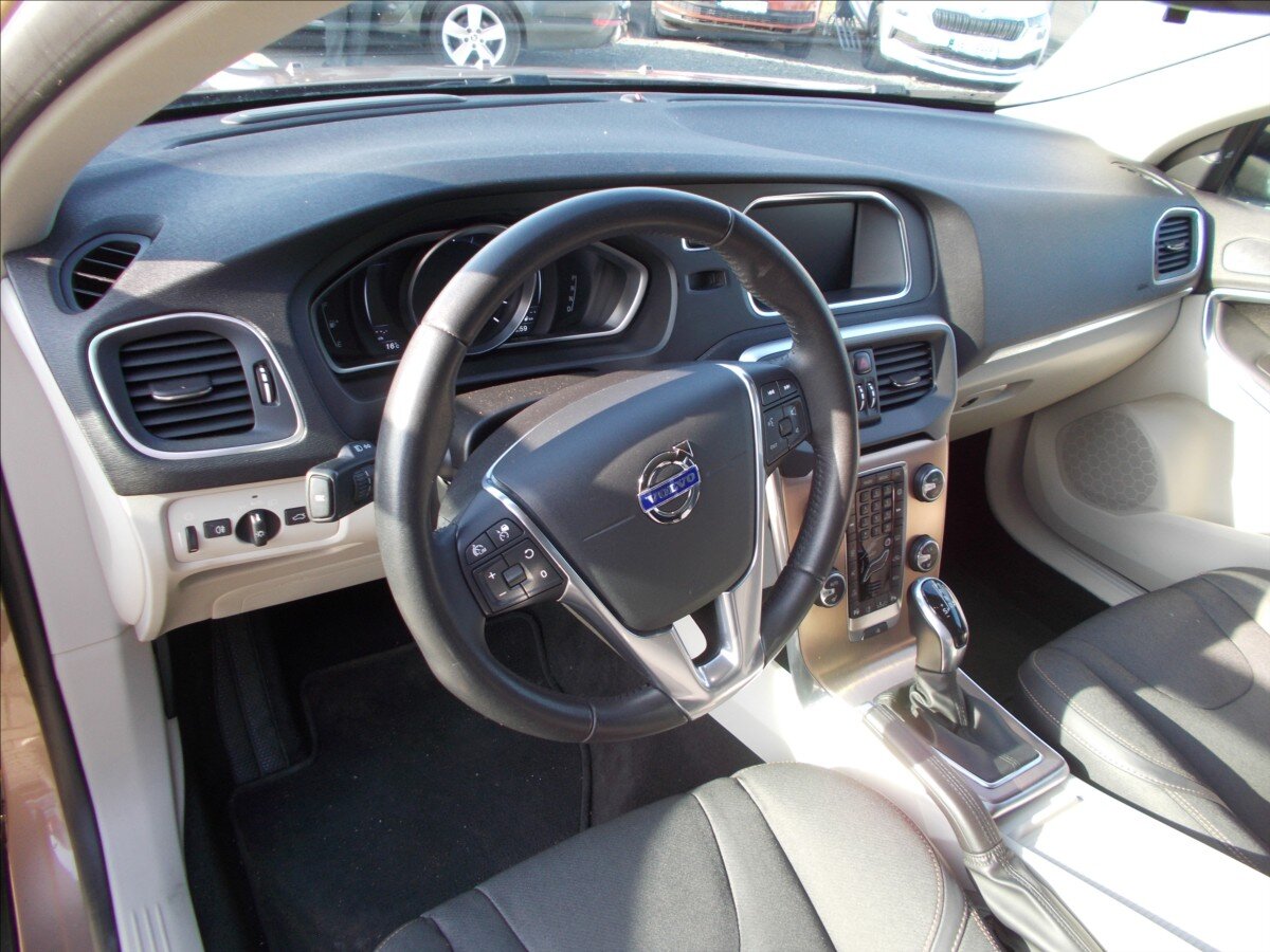 Volvo V40 Hatchback 2,0 l 88 kw