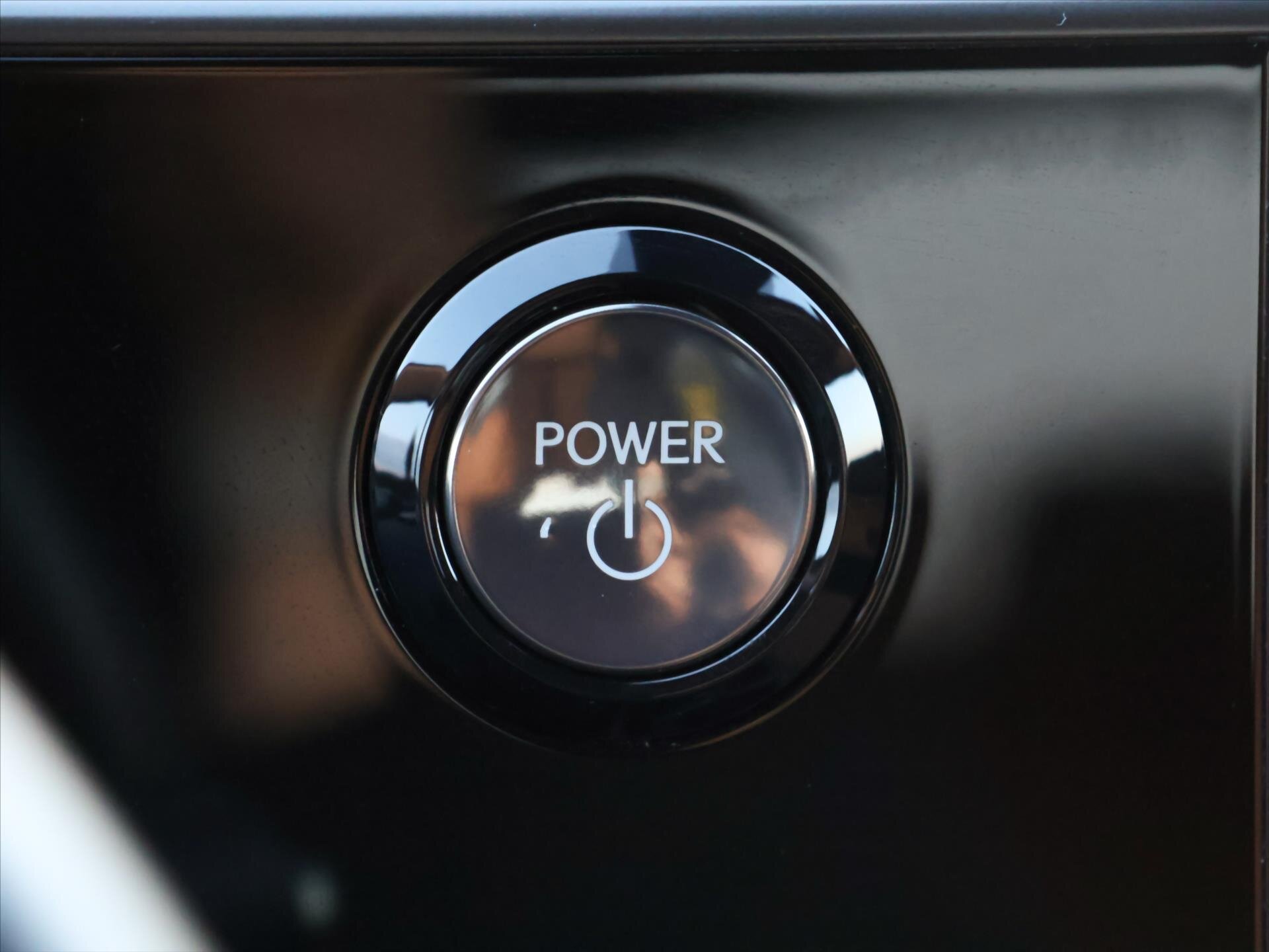 Lexus NX 450h plus SUV / Terénní 2,5 l 136 kw