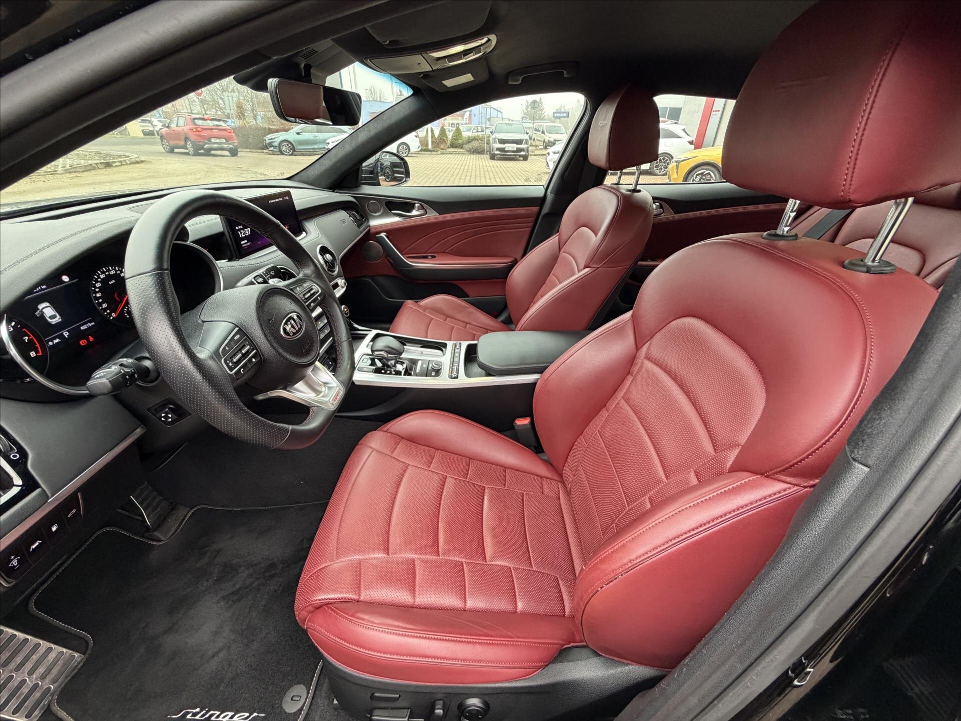 KIA Stinger Hatchback 3,3 l 269 kw