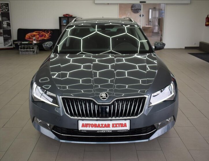 Škoda Superb 2