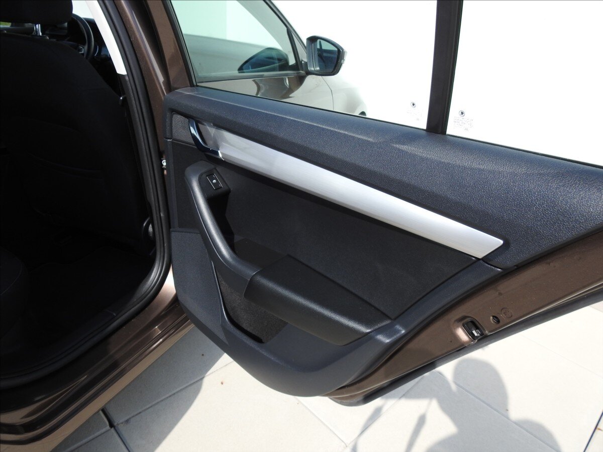 Škoda Octavia Kombi 1,5 l 96 kw