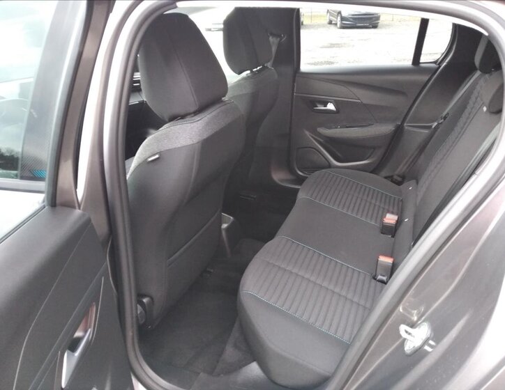 Peugeot 208 Hatchback 1,2 l 74 kw