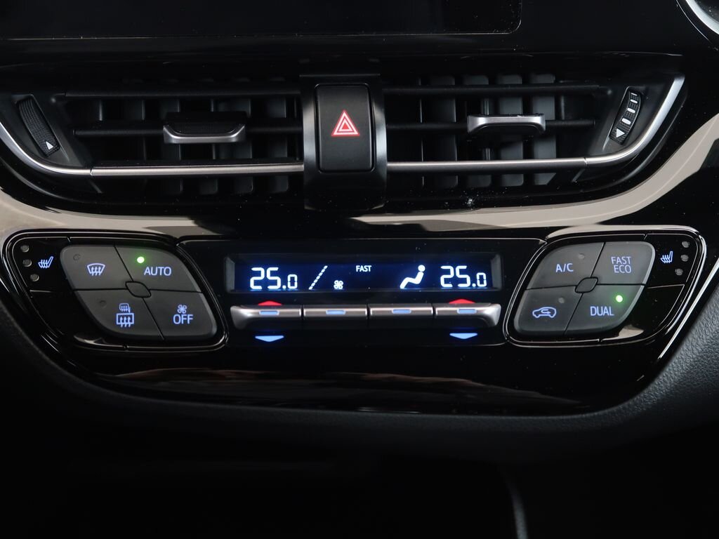 Toyota C-HR SUV 2,0 l 112 kw