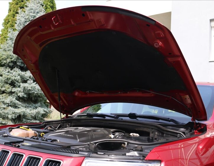 Jeep Grand Cherokee 60