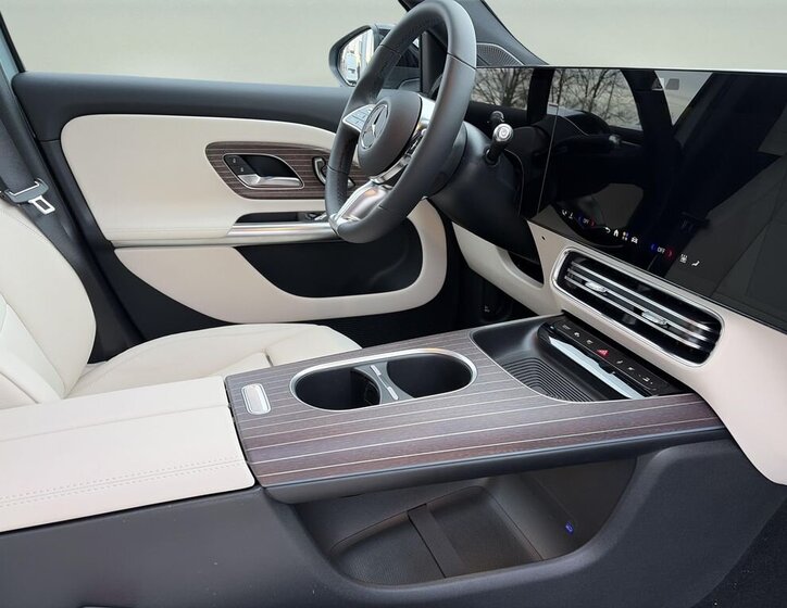 Mercedes-Benz GLB SUV / Terénní 0,0 200 kw