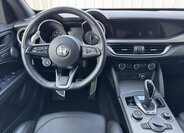 Alfa Romeo Stelvio SUV 2,0 l 206 kw