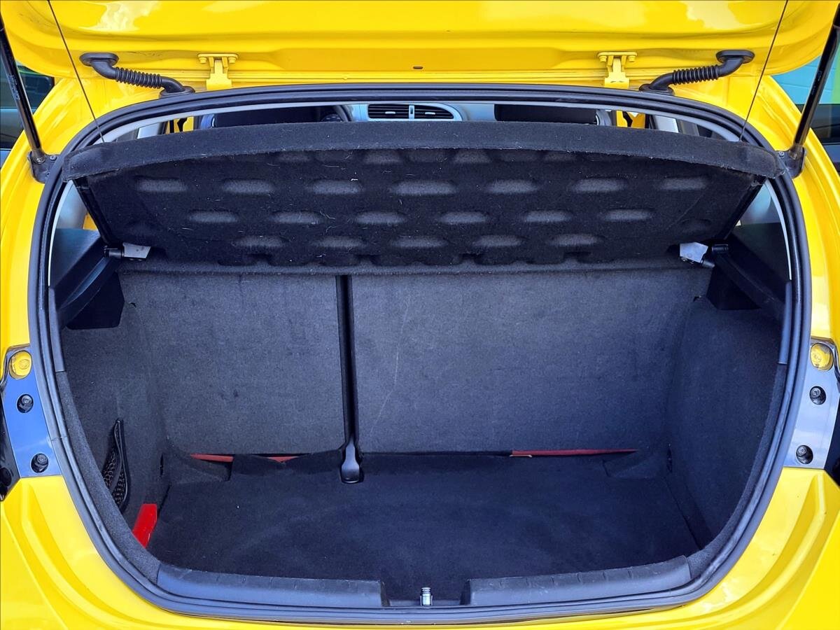 Seat Leon Hatchback 2,0 l 185 kw