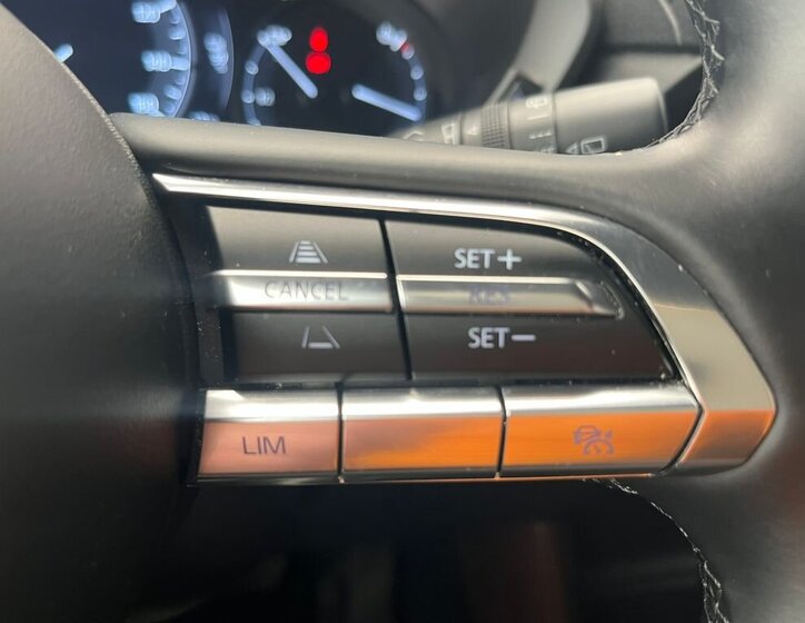 Mazda MX-30 SUV / Terénní 0,0 107 kw