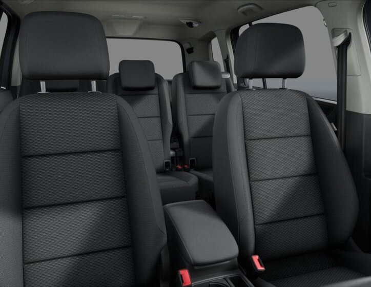 Volkswagen Touran MPV 1,5 l 110 kw