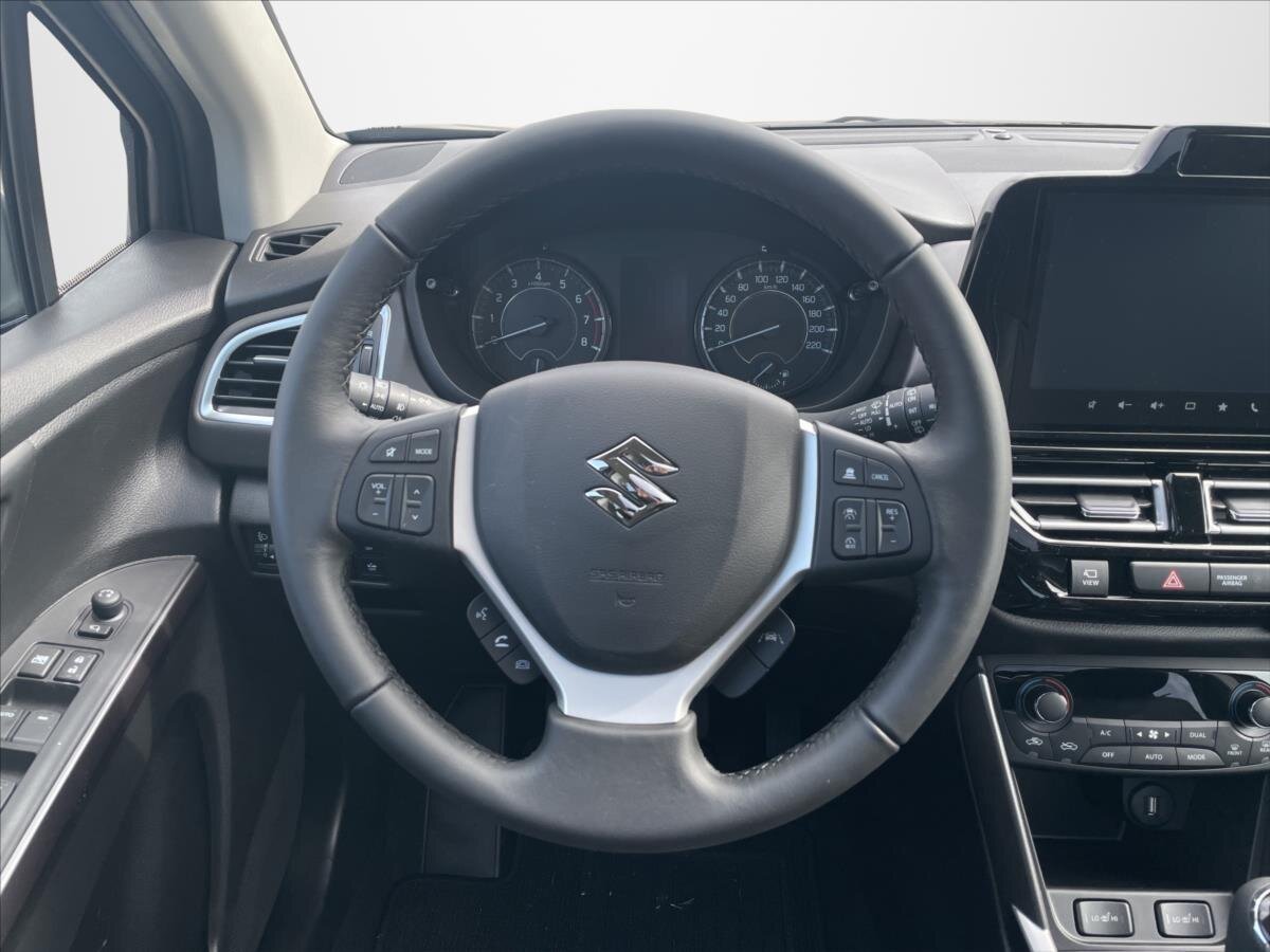 Suzuki S-Cross SUV / Terénní 1,4 l 81 kw