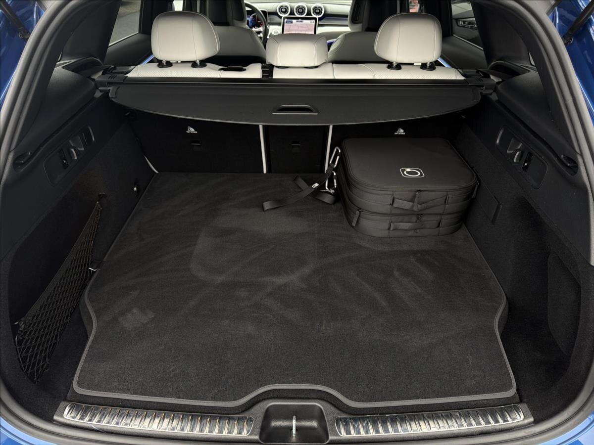 Mercedes-Benz GLC SUV / Terénní 2,0 l 145 kw
