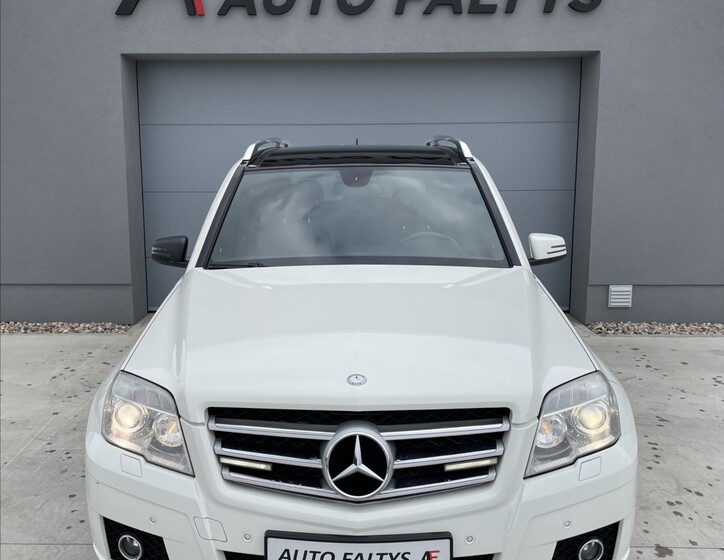 Mercedes-Benz GLK 8