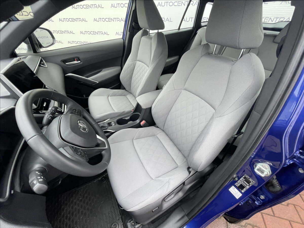 Toyota Corolla Cross SUV 2,0 l 112 kw