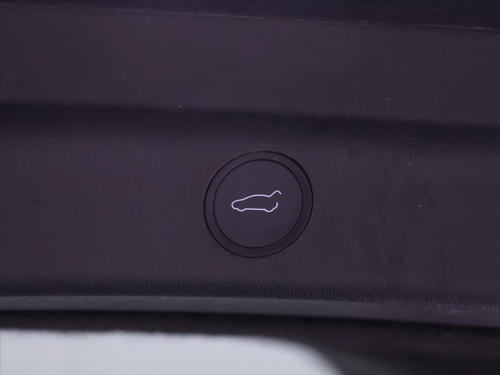 Tesla Model Y SUV / Terénní 0,0 258 kw