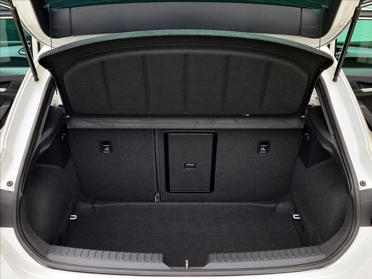 Seat Leon Hatchback 1,5 l 110 kw