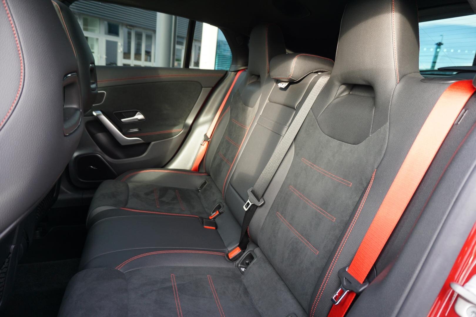 Mercedes-Benz CLA Kombi 2,0 l 225 kw