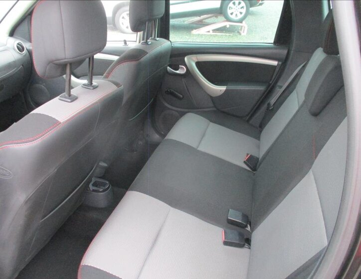 Dacia Duster SUV 1,6 l 77 kw