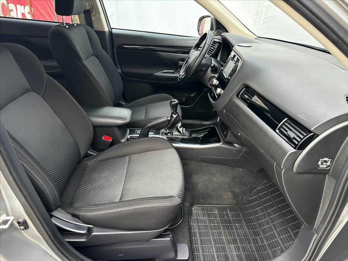 Mitsubishi Outlander Kombi 2,0 l 110 kw